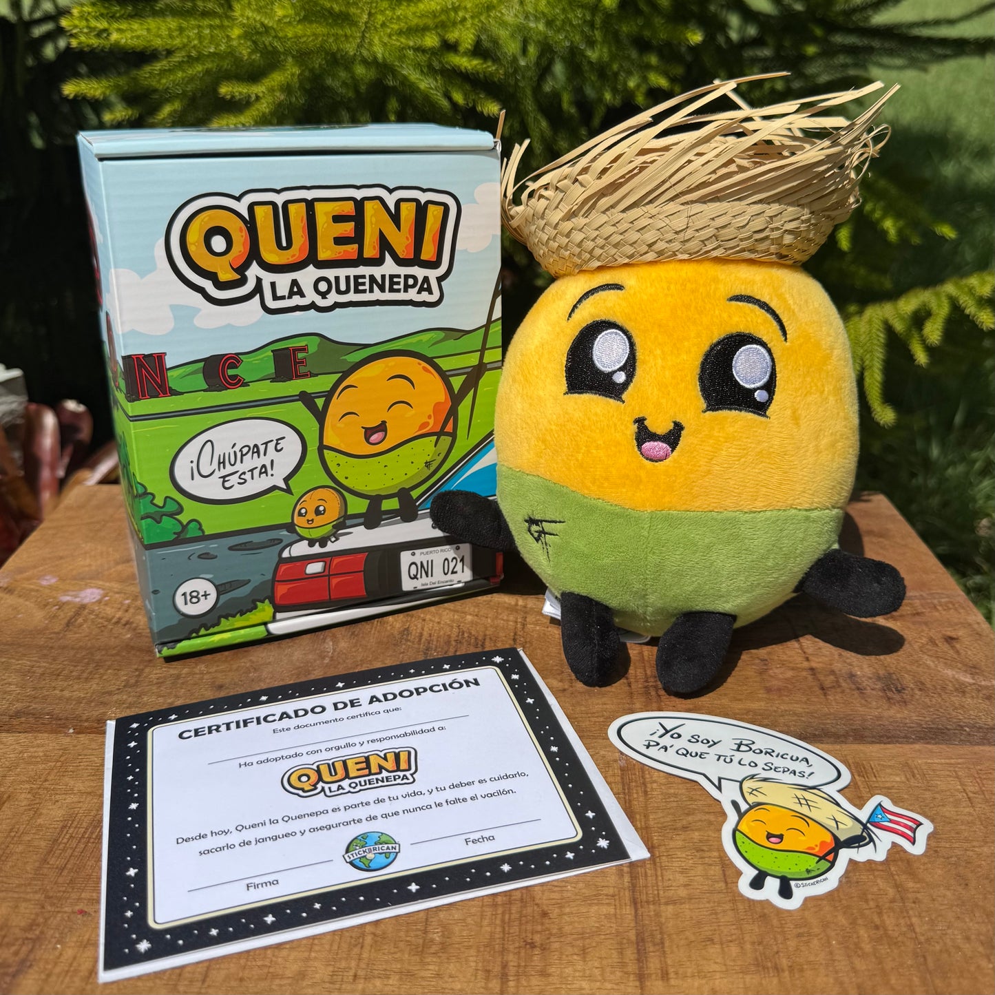 (PREORDER - Envíos a finales de Octubre) Queni la Quenepa™ - Peluche “Collector’s Edition”